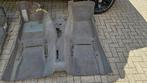 Tapijt vloerbedekking bruin BMW 3 serie E30 sedan TAPIJTE30-, Auto-onderdelen, Ophalen, Gebruikt, BMW