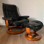 Prachtige retro Stressless relaxfauteuil & hocker, Huis en Inrichting, Fauteuils, Ophalen of Verzenden, Hout, Scandinavisch