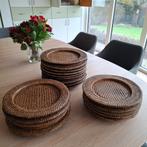 Stock d'assiettes de présentation en osier, Maison & Meubles, Accessoires pour la Maison | Sous-verres & Sous-plats, Enlèvement
