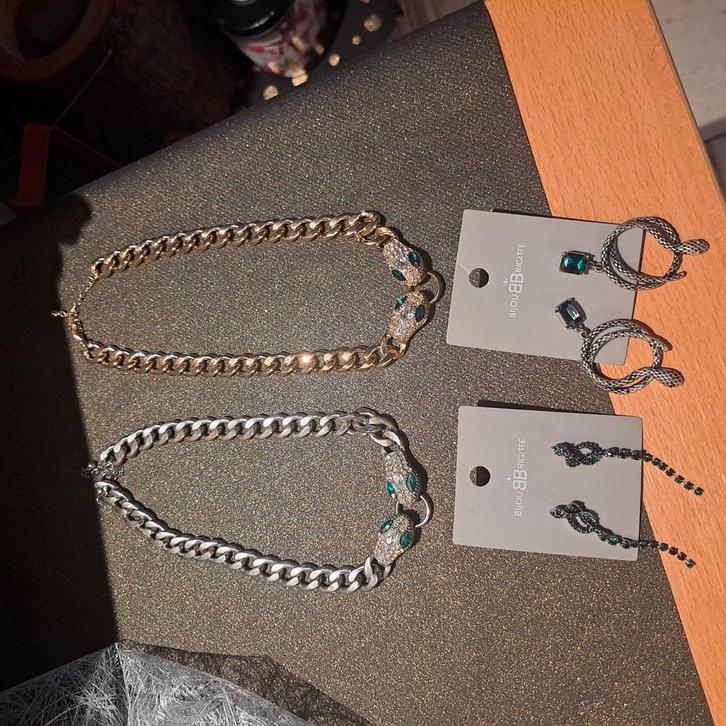 mooie kettingen met mooie oorbellen, Handtassen en Accessoires, Kettingen, Nieuw, Ophalen of Verzenden