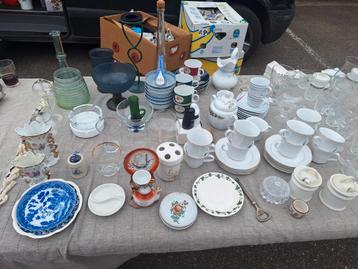 Rommelmarktspullen einde hobby beschikbaar voor biedingen