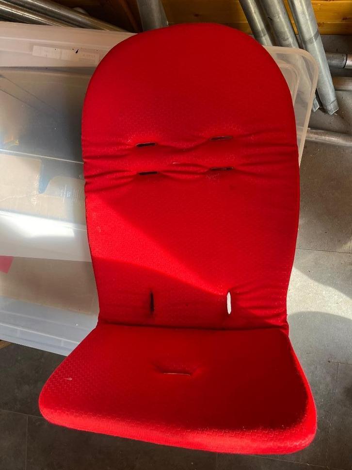 Mima Xari starter pack in red + stroller apron for free, Kinderen en Baby's, Kinderwagens en Combinaties, Zo goed als nieuw, Kinderwagen