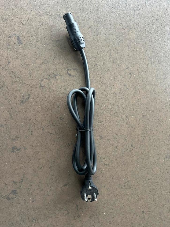 Voedingskabels - Schuko naar powercon NIEUW!! (33x), Auto-onderdelen, Elektronica en Kabels, Nieuw, Ophalen
