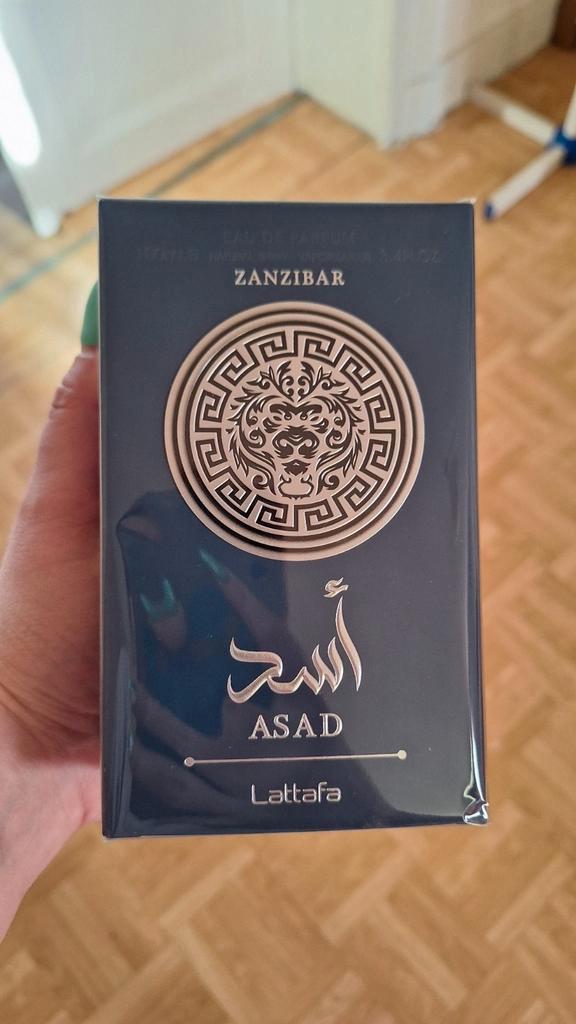 Lattafa Asad Zanzibar, EDP, 100 ml, Handtassen en Accessoires, Uiterlijk | Parfum, Nieuw, Ophalen of Verzenden