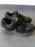 Une basket exceptionnelle - la combinaison de deux marques, Enlèvement ou Envoi, New balance, Comme neuf, Chaussures de sport
