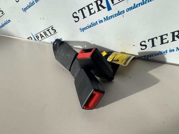 Veiligheidsgordel Insteek rechts-achter van een Mercedes C-K, Auto-onderdelen, Interieur en Bekleding, Mercedes-Benz, Gebruikt