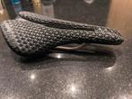 Selle Italia Novus Boost zadel 3D, Fietsen en Brommers, Ophalen of Verzenden, Zo goed als nieuw, Zadel
