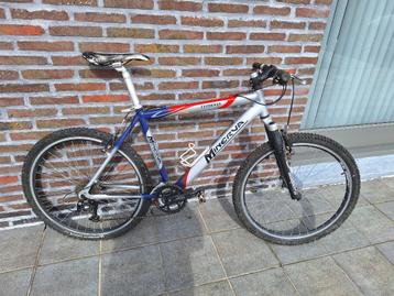 Vélo de montagne Minerva