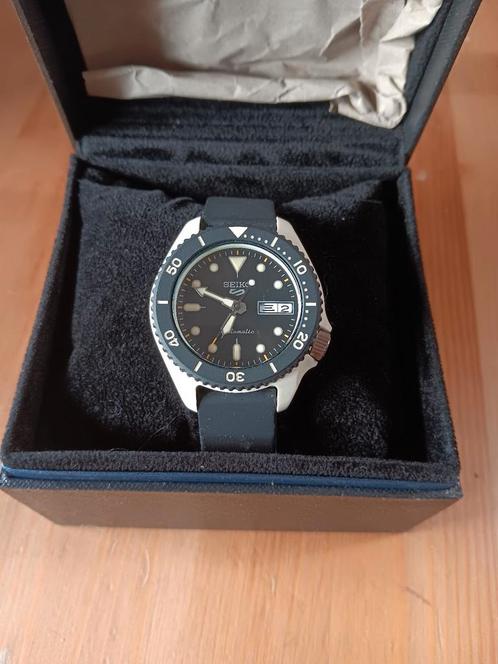 Horloge seiko 5 sport, Handtassen en Accessoires, Horloges | Heren, Zo goed als nieuw, Seiko, Kunststof, Kunststof, Ophalen of Verzenden