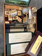 Dozen met stempels uit schooltijd, Hobby en Vrije tijd, Stempelen, Ophalen, Zo goed als nieuw