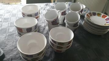 Nieuwe ontbijt set  beschikbaar voor biedingen
