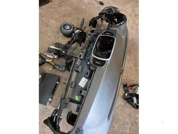 Airbag set + dashboard van een Fiat 500 Abarth beschikbaar voor biedingen