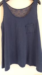 Donkerblauw topje, afgewerkt met kant maat M, Blauw, Zonder mouw, Fuerte Action, Gedragen