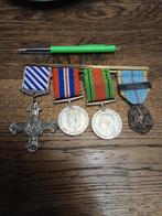 Engelse medaille Raf battle England/Liberation, Verzamelen, Verzenden, Luchtmacht, Lintje, Medaille of Wings