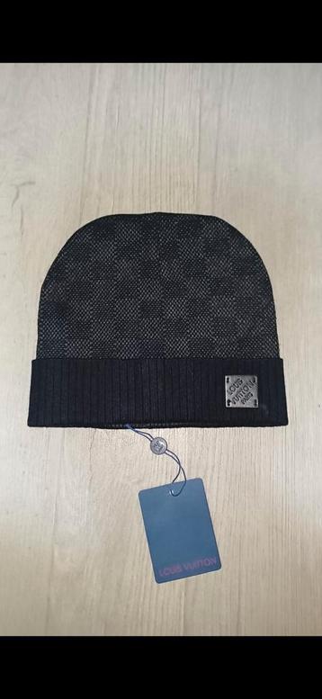 Louis vuiton muts black new edition