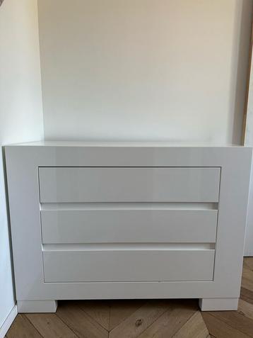 Commode merk BOBITA beschikbaar voor biedingen