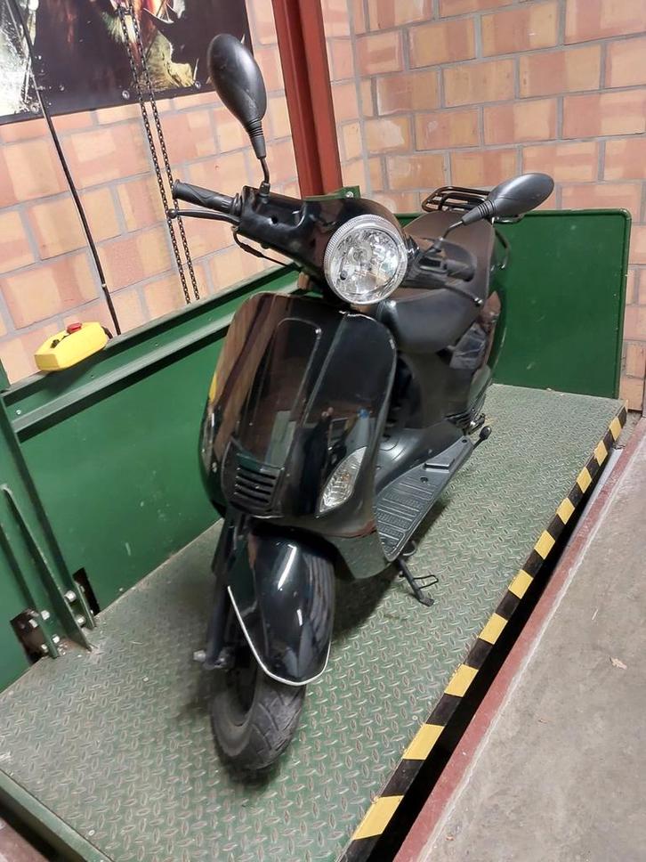 GTS Toscana Pure, klasse B, bwj 2020, 1200km, Fietsen en Brommers, Snorfietsen en Snorscooters, Ophalen