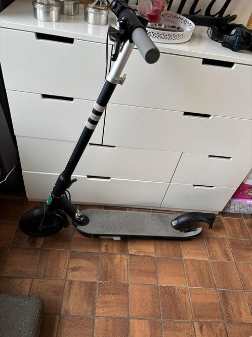 Okai neon ES20 electrische step, Fietsen en Brommers, Steps, Zo goed als nieuw, Elektrische step (E-scooter), Ophalen