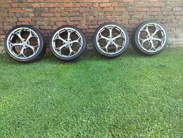 19-inch Alfa Romeo Giulia QV quadrifoglio verde velgen  beschikbaar voor biedingen