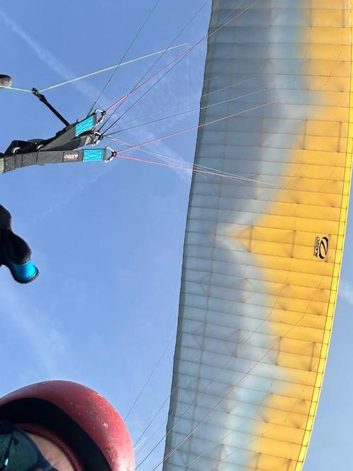 Ozone Magnum 3, Sport en Fitness, Zweefvliegen en Paragliding, Zo goed als nieuw, Scherm, Ophalen of Verzenden