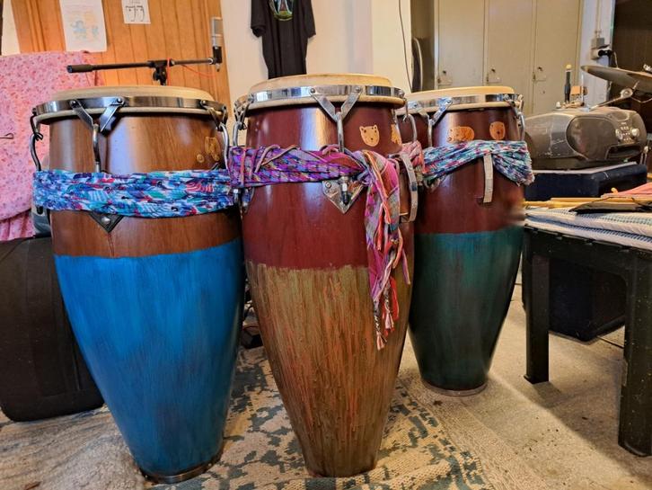 Driesetter conga Toca, Muziek en Instrumenten, Percussie, Gebruikt, Melodische percussie, Ophalen