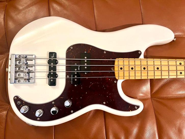 Fender american ultra precision 2023 + deluxe case nieuw, Musique & Instruments, Instruments à corde | Guitares | Basses, Neuf