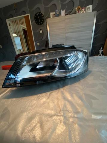 Audi A3 8Pa 2010 facelift. HELLA koplamp bestuurders kant  beschikbaar voor biedingen
