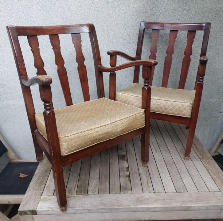 2 schattige vintage zeteltjes, Antiek en Kunst, Antiek | Meubels | Stoelen en Sofa's, Ophalen of Verzenden