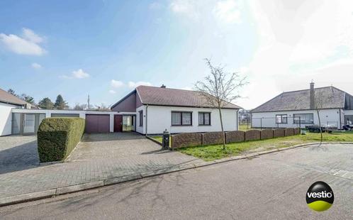 Huis te koop in Genk, Immo, Huizen en Appartementen te koop, Vrijstaande woning, F