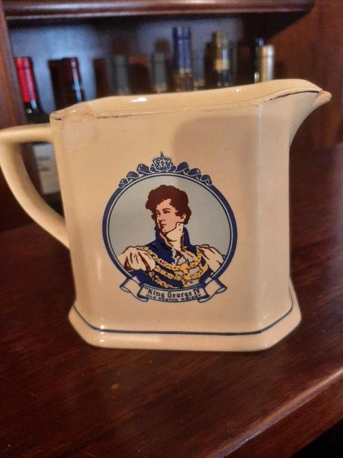 Vintage herdenkingskan King George IV – Wade Regicor England, Verzamelen, Koningshuis en Royalty, Gebruikt, Ophalen of Verzenden