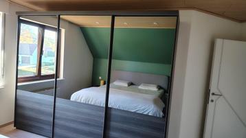 Slaapkamermeubels beschikbaar voor biedingen