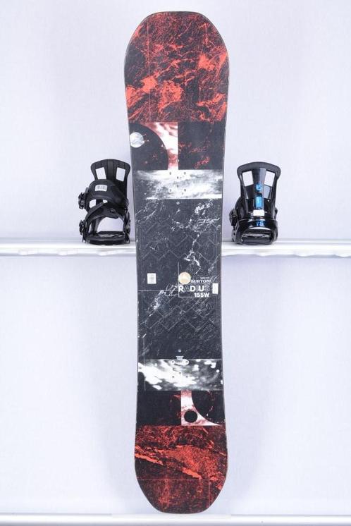 Planche à neige 155 cm BURTON RADIUS WIDE, noir/rouge, woodc, Sports & Fitness, Snowboard, Utilisé, Planche, Envoi