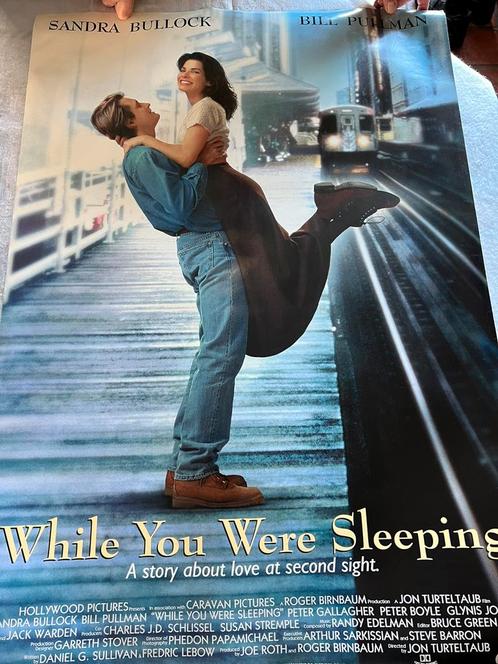 Pendant que tu dormais 1995 du film XL affiche du film, Collections, Posters & Affiches, Comme neuf, Cinéma et TV, Affiche ou Poster pour porte ou plus grand