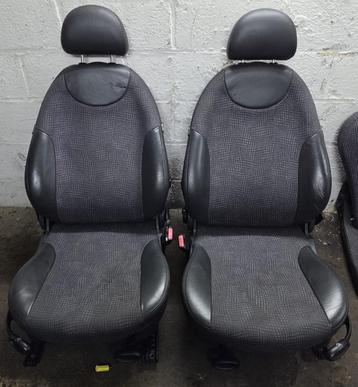 sieges mini R50 beschikbaar voor biedingen