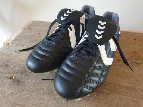 HUMMEL Voetbalschoenen Mt: 42 Multi Ground NIEUW!, Sport en Fitness, Voetbal, Nieuw, Schoenen, Ophalen of Verzenden