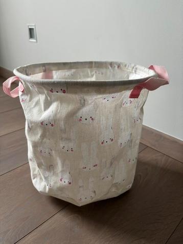 wasmand (28 cm hoog en 26 cm breed) disponible aux enchères