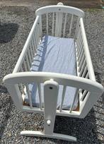 Babywiegje inclusief matras en hoeslakens., Enlèvement, Comme neuf