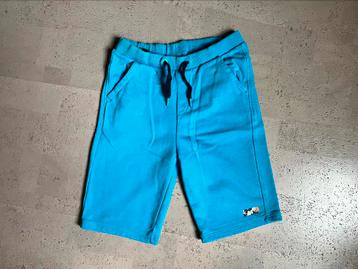 Turquoise sportieve short s Oliver maat 10 jaar