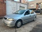 Opel astra 1.2 benzine // OK LEZ ZONE, Auto's, Voorwielaandrijving, 4 deurs, Zwart, 4 cilinders