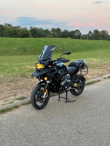 BMW GS R1250 BLACK EDITION beschikbaar voor biedingen