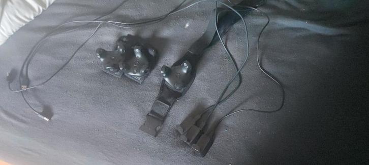 3X Vive tracker 3.0 + voethouders en riem, Computers en Software, Overige Computers en Software, Zo goed als nieuw, Ophalen of Verzenden