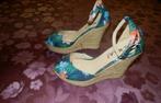 (19)- soulier femme d'été p.38 vert fleuri, Ophalen of Verzenden, Zo goed als nieuw, Schoenen met hoge hakken, Groen