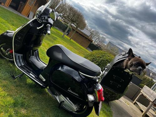 Te Koop VESPA PIAGGIO GTS300  bouwjaar 2020  /  5.500km, Motoren, Overige Motoren, 12 t/m 35 kW, 1 cilinder, Ophalen