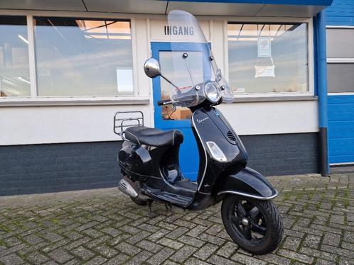 VESPA LX , B-klasse ( Nederland ) opknapper start en rijdt, Fietsen en Brommers, Scooters | Vespa, Gebruikt, Vespa LX, Klasse B (45 km/u)