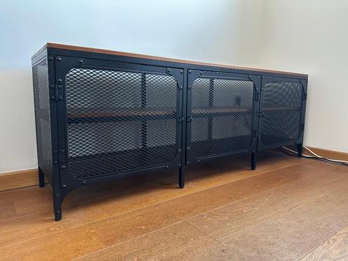 IKEA FJÄLLBO tv-meubel, zwart, modern design, Huis en Inrichting, Kasten |Televisiemeubels, Gebruikt, Minder dan 100 cm, 100 tot 150 cm