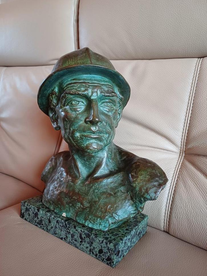 Borstbeeld van een mijnwerker van Guiseppe Carli, Antiek en Kunst, Kunst | Beelden en Houtsnijwerken, Ophalen