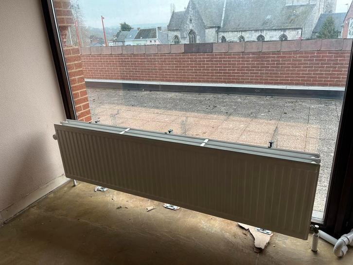 Lor de 9 Radiateurs très bon état, Bricolage & Construction, Chauffage & Radiateurs, Utilisé, Radiateur, Enlèvement