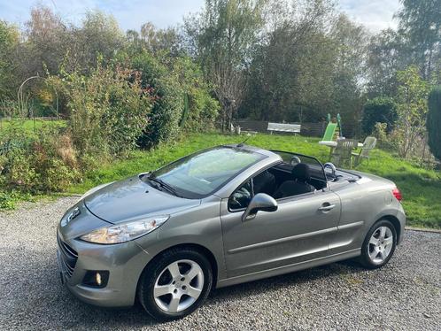 Peugeot 207cc Cabrolet  Très jolie et propre ! 87.121 km  !, Autos, Peugeot, Particulier, ABS, Airbags, Air conditionné, Ordinateur de bord