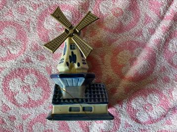 Vintage molen Delfts blauw beschikbaar voor biedingen