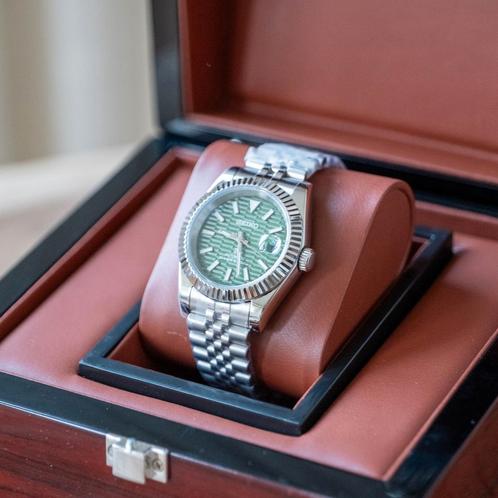 Seiko NH35 mod Datejust green 41mm with box, Handtassen en Accessoires, Horloges | Heren, Nieuw, Seiko, Ophalen of Verzenden